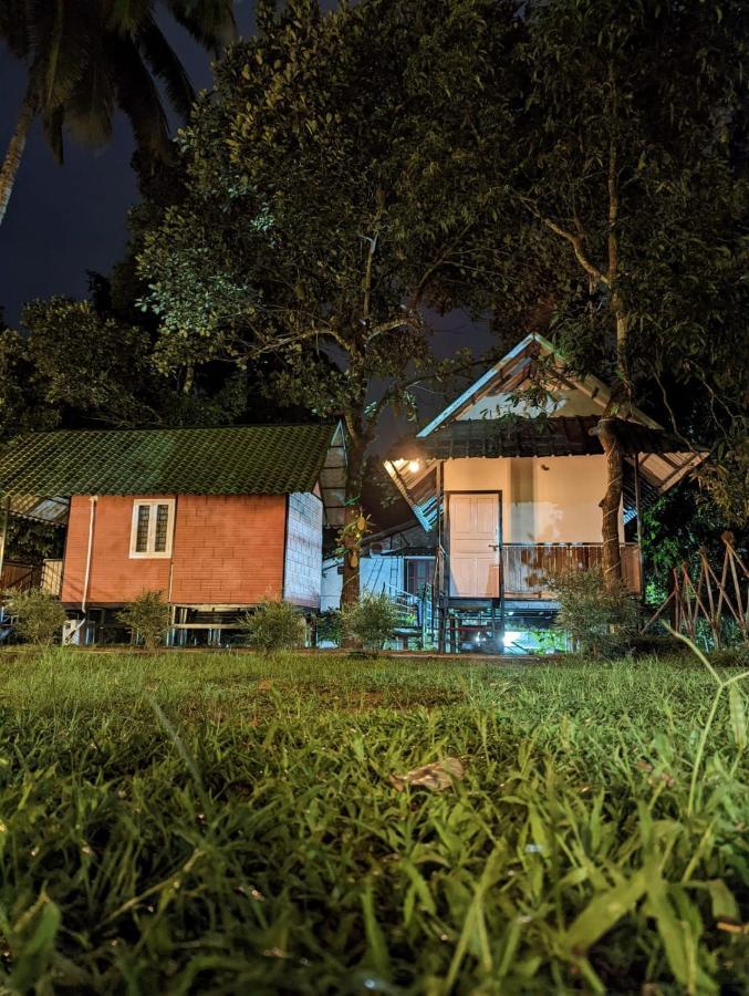 The Wayanad Club Hotel Sultan Bathery Bagian luar foto