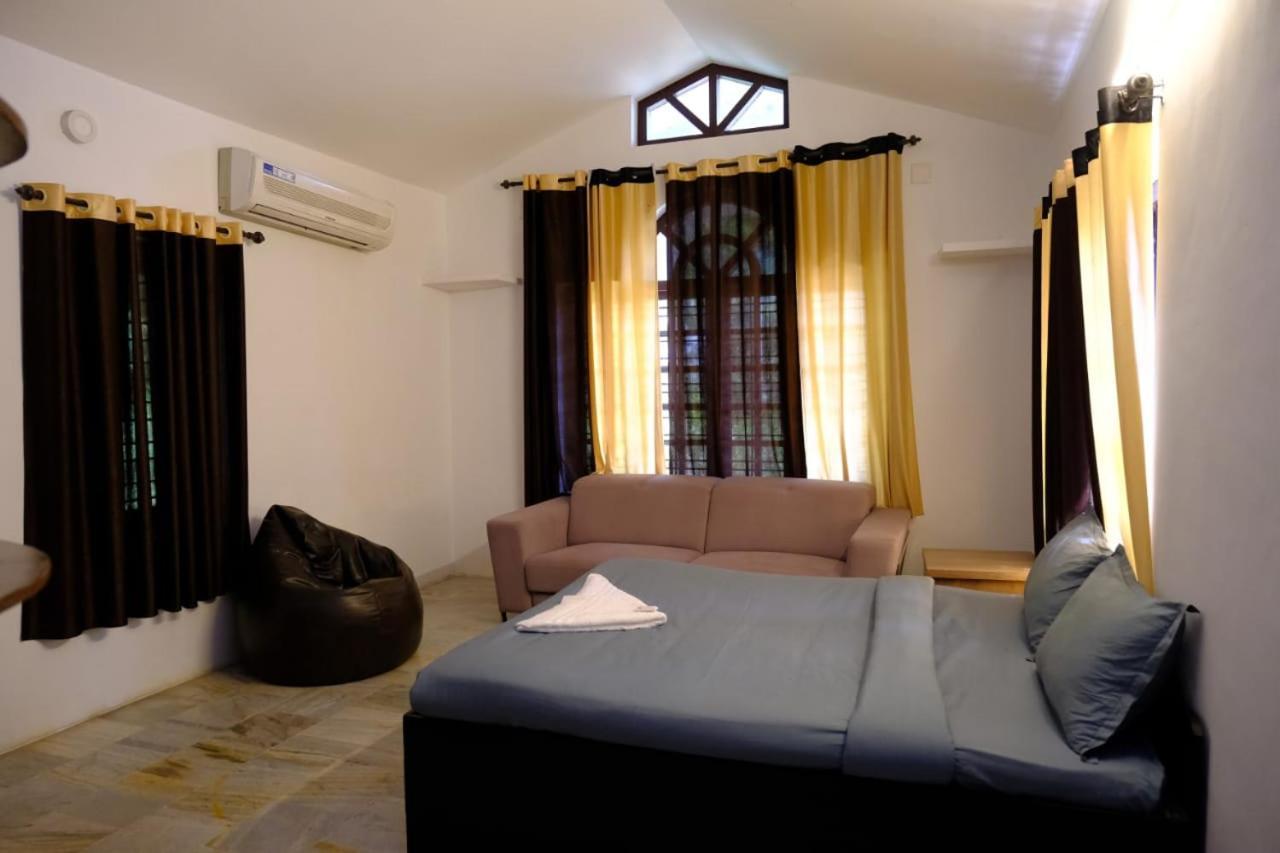 The Wayanad Club Hotel Sultan Bathery Bagian luar foto