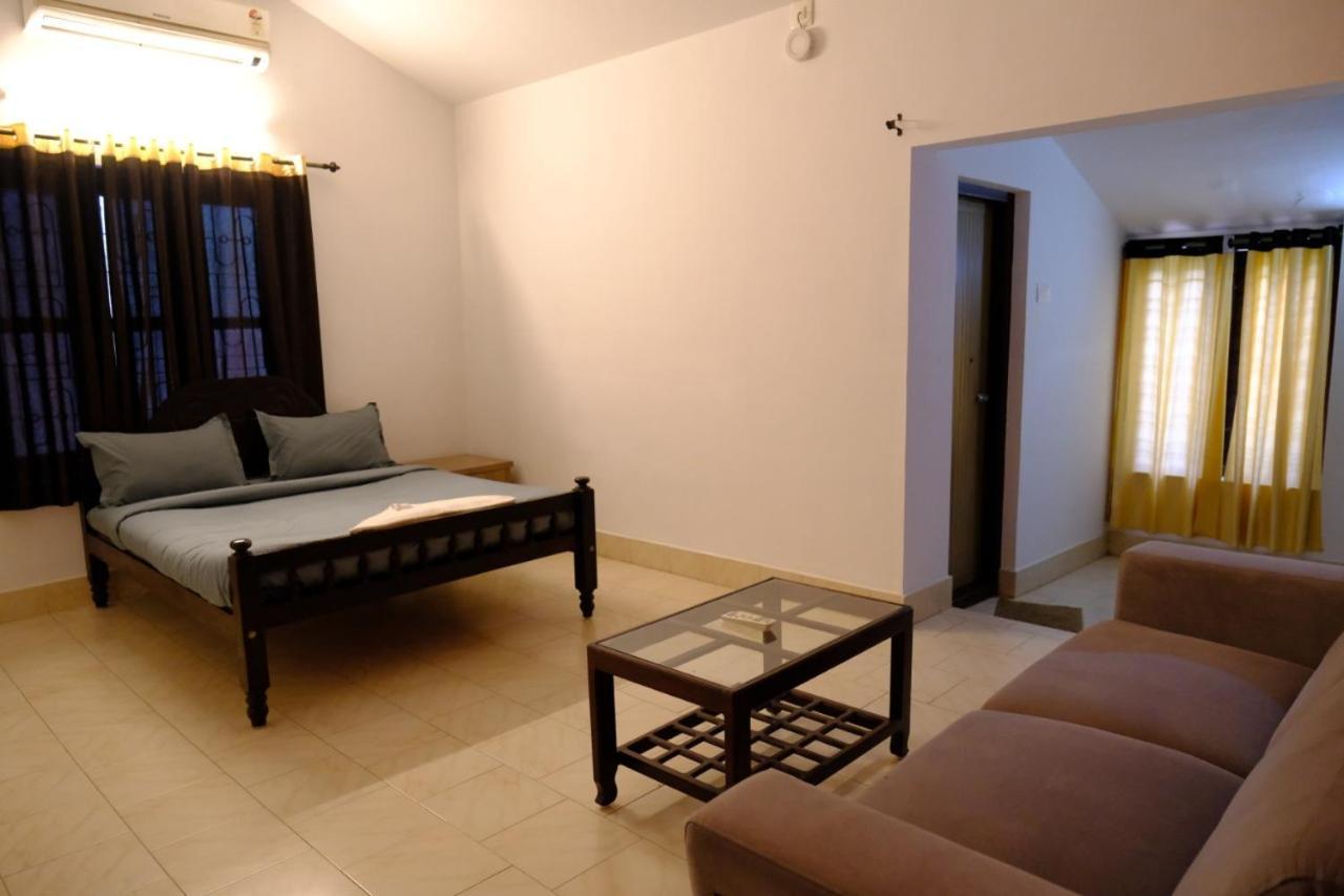 The Wayanad Club Hotel Sultan Bathery Bagian luar foto