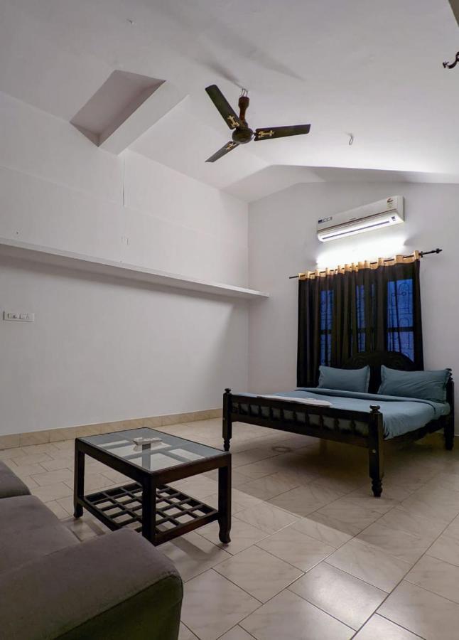 The Wayanad Club Hotel Sultan Bathery Bagian luar foto