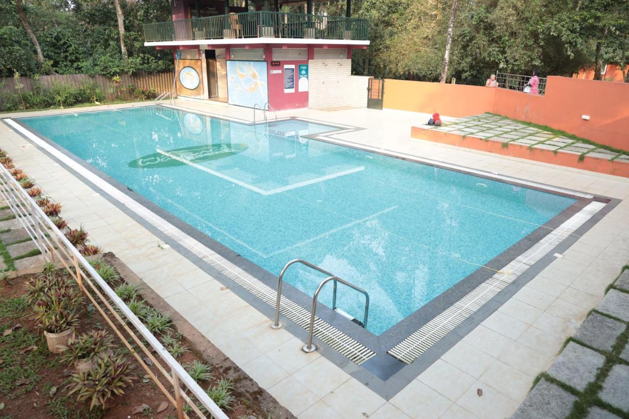 The Wayanad Club Hotel Sultan Bathery Bagian luar foto